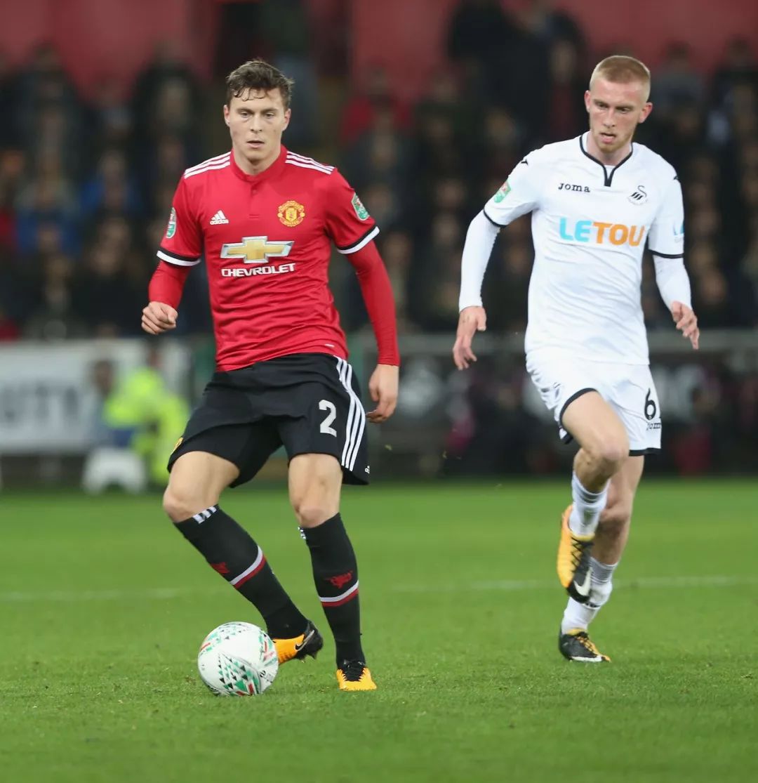 中贡献了诸 中贡献了诸